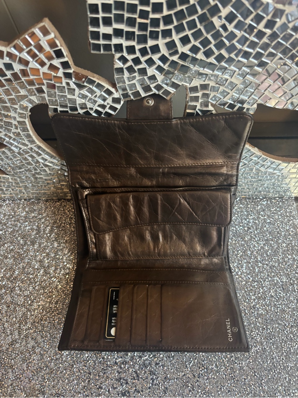 ⭐️Chanel‎ Quilted Leather Wallet - Metallic Gold - Picture 7 of 16